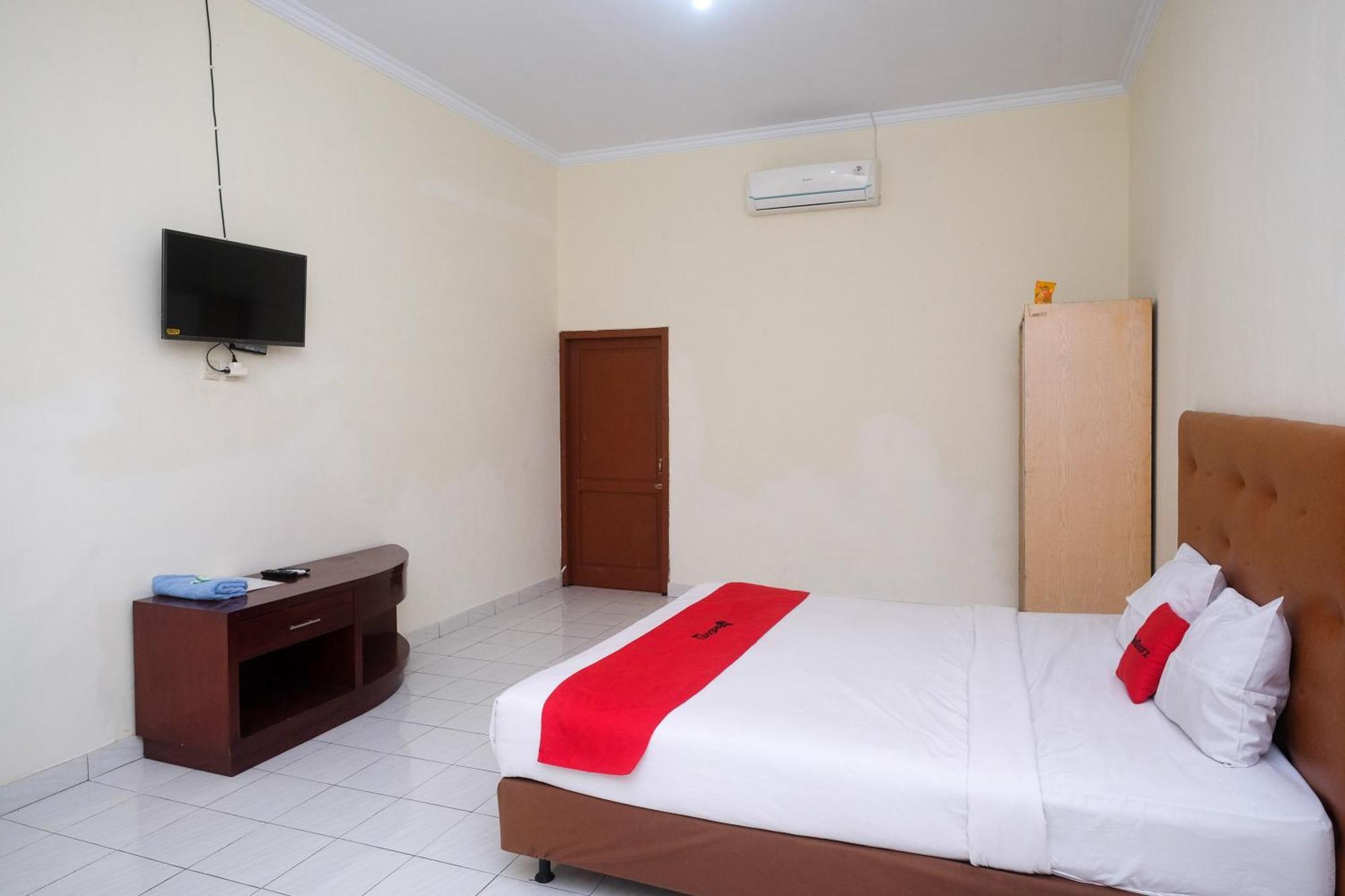 Hotel Reddoorz Syariah Near Alun Alun Wonosari Exterior foto