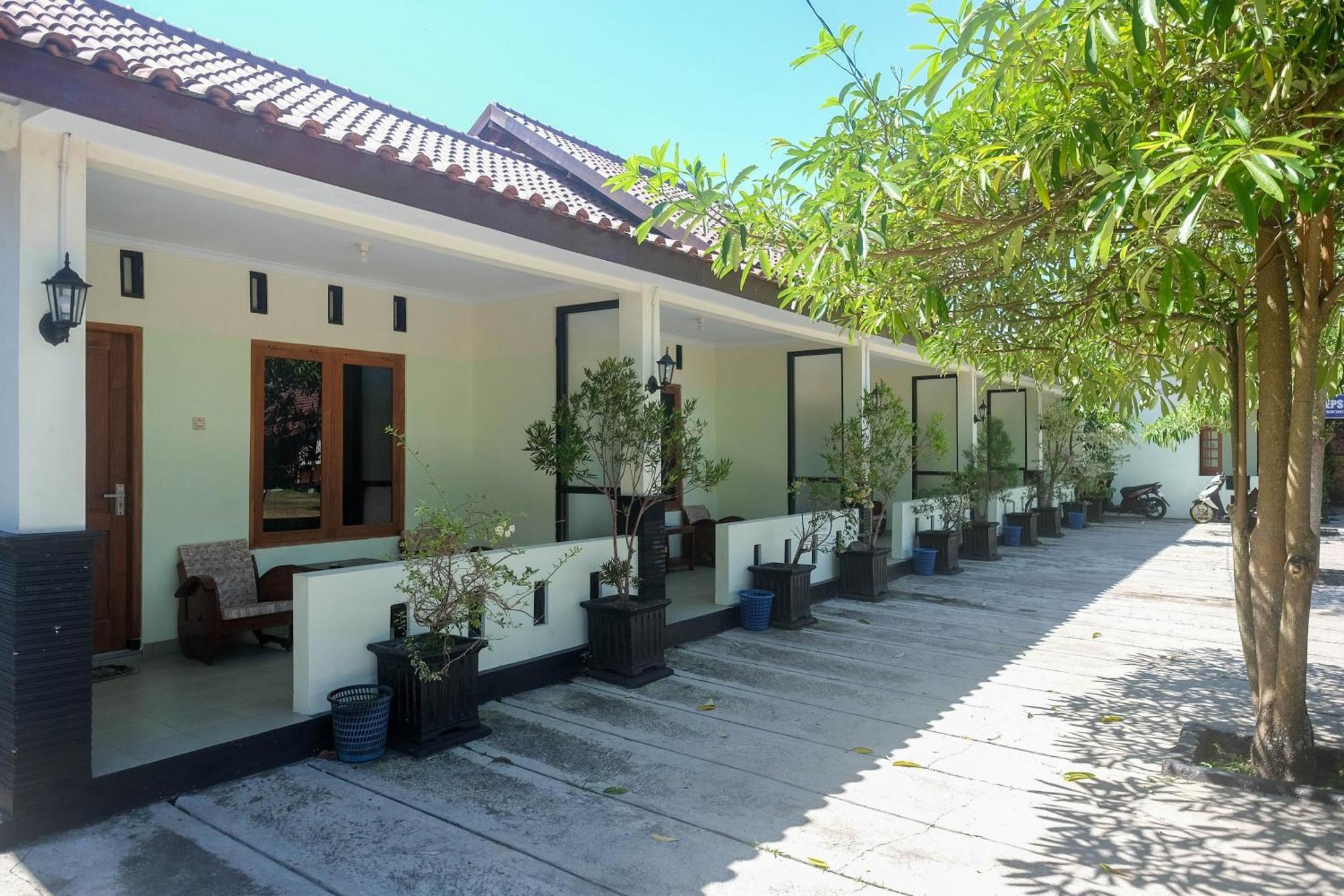 Hotel Reddoorz Syariah Near Alun Alun Wonosari Exterior foto